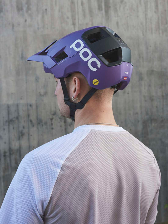 Załaduj obraz do przeglądarki galerii, Kask rowerowy POC KORTAL RACE MIPS - Sap. Purple/Ur. Black Metallic/Matt