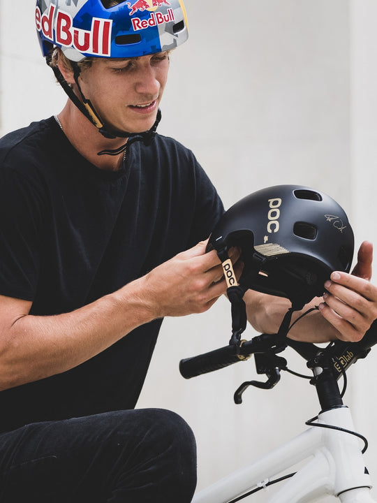 Załaduj obraz do przeglądarki galerii, Kask rowerowy POC CRANE MIPS FABIO ED - Ur. Black Matt/Gold