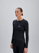 Załaduj obraz do przeglądarki galerii, Koszulka rowerowa POC W's Cadence L/S Jersey - Ur. Black