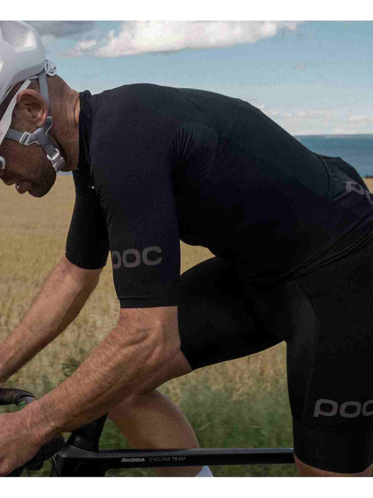 Załaduj obraz do przeglądarki galerii, Koszulka rowerowa POC AERO-LITE - Ur. Black
