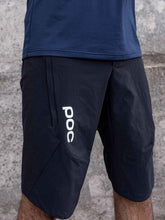 Załaduj obraz do przeglądarki galerii, Spodenki rowerowe POC M'S INFINITE ALL MOUNTAIN - Ur. Black