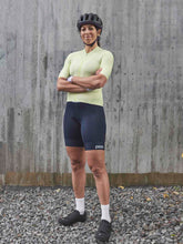 Załaduj obraz do przeglądarki galerii, Koszulka rowerowa POC W's PRISTINE PRINT Jersey - Lemon Calcite