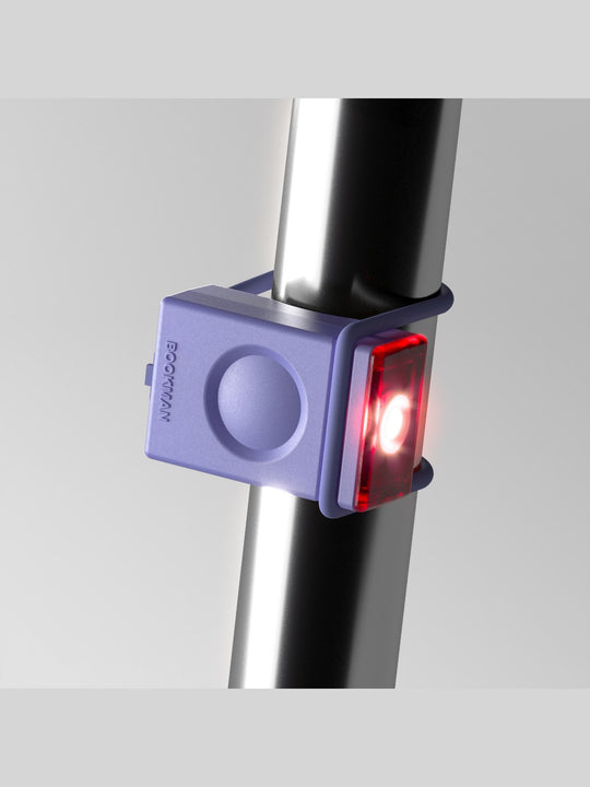 Załaduj obraz do przeglądarki galerii, Lampka rowerowa BOOKMAN Block Light Rear 18lm lawendowy