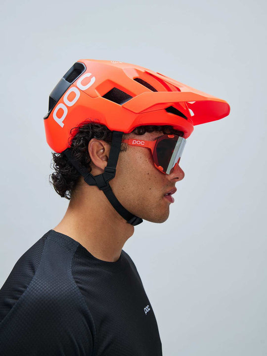 Załaduj obraz do przeglądarki galerii, Kask rowerowy POC KORTAL RACE MIPS - Fluo. Orange Avip/Ur. Black Matt