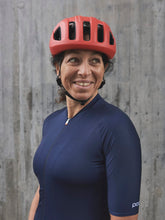 Załaduj obraz do przeglądarki galerii, Koszulka rowerowa POC W's PRISTINE Jersey - Turmaline Navy