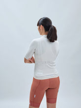 Załaduj obraz do przeglądarki galerii, Koszulka rowerowa POC W's Thermal Lite Jersey - Light Sandstone Beige