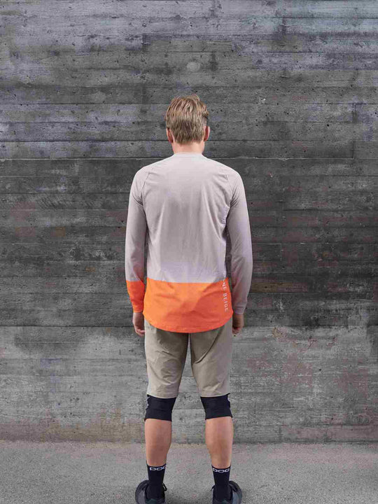 Załaduj obraz do przeglądarki galerii, Spodenki rowerowe POC M'S INFINITE ALL MOUNTAIN - Moonstone Grey