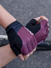Załaduj obraz do przeglądarki galerii, Rękawice Rowerowe POC ESSENTIAL ROAD MESH SHORT