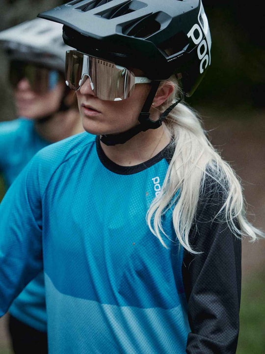 Załaduj obraz do przeglądarki galerii, Okulary POC DEVOUR - Hydr. White - Clarity Trail Brown/Silver Mirror Cat 2