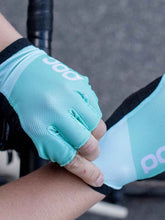 Załaduj obraz do przeglądarki galerii, Rękawice Rowerowe POC ESSENTIAL ROAD MESH SHORT