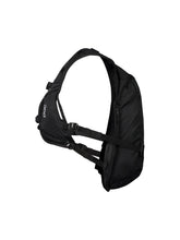 Załaduj obraz do przeglądarki galerii, Plecak z ochraniaczem POC COLUMN VPD Backpack 13L - Ur. Black