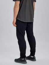 Załaduj obraz do przeglądarki galerii, Spodnie rowerowe POC M's Motion Pants - Ur. Black
