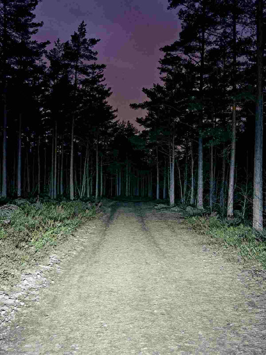 Załaduj obraz do przeglądarki galerii, Lampka rowerowa BOOKMAN Volume Front 800 pomarańczowy