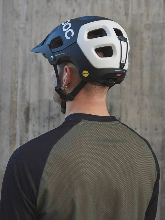 Załaduj obraz do przeglądarki galerii, Kask rowerowy POC TECTAL RACE MIPS - Ur. Black/Hydr. White Matt