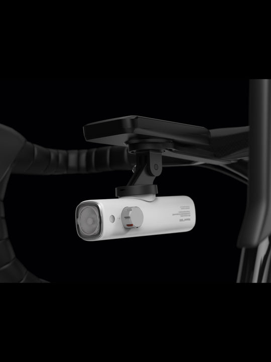 Załaduj obraz do przeglądarki galerii, Lampka rowerowa BOOKMAN Volume Front 800 biały