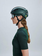Załaduj obraz do przeglądarki galerii, Kask rowerowy POC Omne Air MIPS - Parg. Green Matt