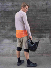 Załaduj obraz do przeglądarki galerii, Spodenki rowerowe POC M'S INFINITE ALL MOUNTAIN - Moonstone Grey