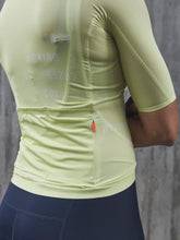 Załaduj obraz do przeglądarki galerii, Koszulka rowerowa POC W's PRISTINE PRINT Jersey - Lemon Calcite