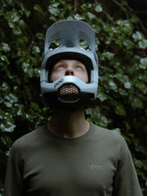 Załaduj obraz do przeglądarki galerii, Kask rowerowy POC OTOCON RACE MIPS - Hydr. White/Ur. Black Matt