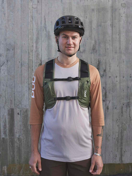 Załaduj obraz do przeglądarki galerii, Plecak rowerowy POC COLUMN VPD Backpack 13L - Epid. Green