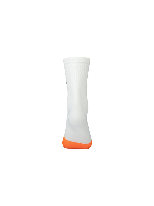 Załaduj obraz do przeglądarki galerii, Skarpety rowerowe POC FLAIR Sock Mid - Hydr. White/Zink Orange