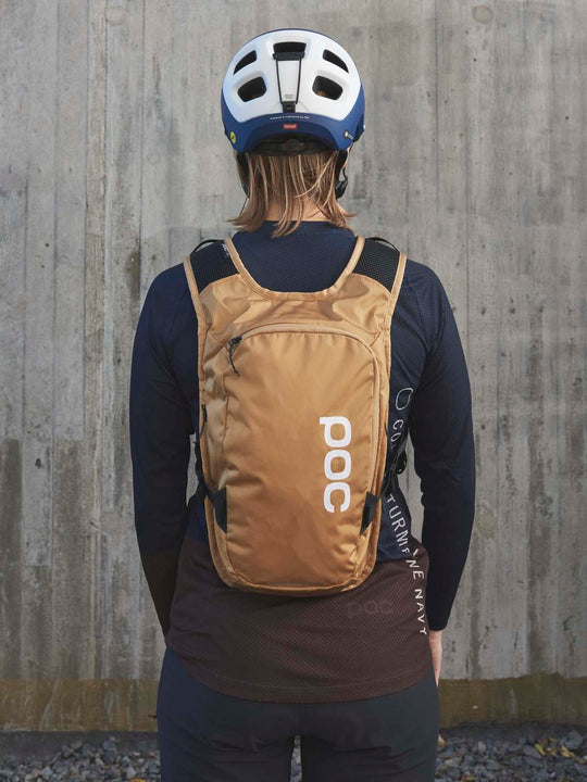 Załaduj obraz do przeglądarki galerii, Plecak enduro POC COLUMN VPD Backpack 8L - Arag. Brown