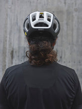 Załaduj obraz do przeglądarki galerii, Kask rowerowy POC VENTRAL AIR MIPS NFC - Ur. Black/Hydr. White Matt