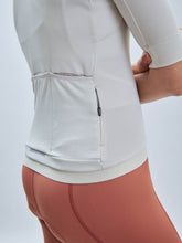 Załaduj obraz do przeglądarki galerii, Koszulka rowerowa POC W's Thermal Lite Jersey - Light Sandstone Beige