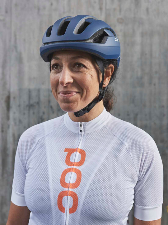 Załaduj obraz do przeglądarki galerii, Kask rowerowy POC OMNE AIR MIPS - Lead Blue Matt