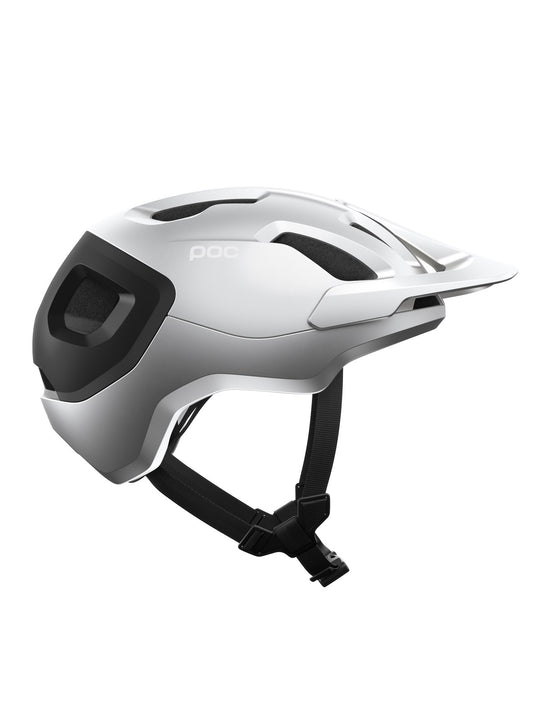 Załaduj obraz do przeglądarki galerii, Kask rowerowy POC Axion Race MIPS - Uran. Black/Argentite Silver Matt