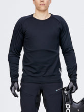 Załaduj obraz do przeglądarki galerii, Koszulka rowerowa POC ESSENTIAL DH LS - Carbon Black