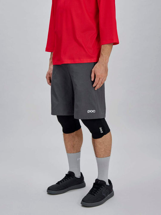 Załaduj obraz do przeglądarki galerii, Spodenki rowerowe POC M's Motion Shorts - Sylvanite Grey
