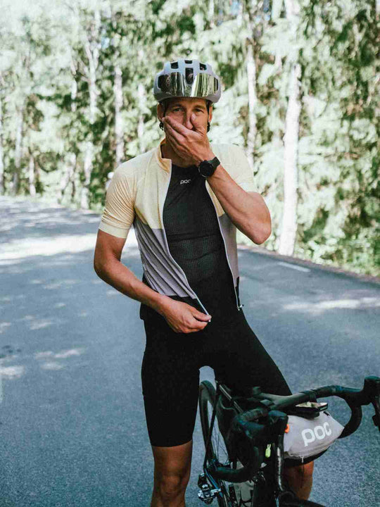 Załaduj obraz do przeglądarki galerii, Spodenki rowerowe POC NE-PLUS ULTRA VPDs - Ur. Black