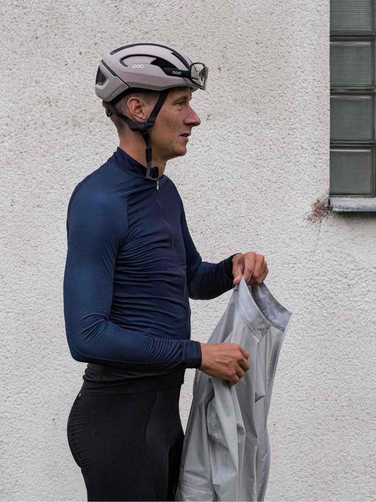 Załaduj obraz do przeglądarki galerii, Koszulka rowerowa POC M'S ESSENTIAL ROAD LS - Turmaline Navy