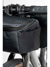 Załaduj obraz do przeglądarki galerii, Torba POC Ultra Bar Bag 4L - Ura. Black