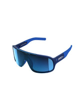 Załaduj obraz do przeglądarki galerii, Okulary juniorskie POC Aspire POCito - Lead Blue Translucent - Equalizer Grey/Space Blue Mirror Cat 3