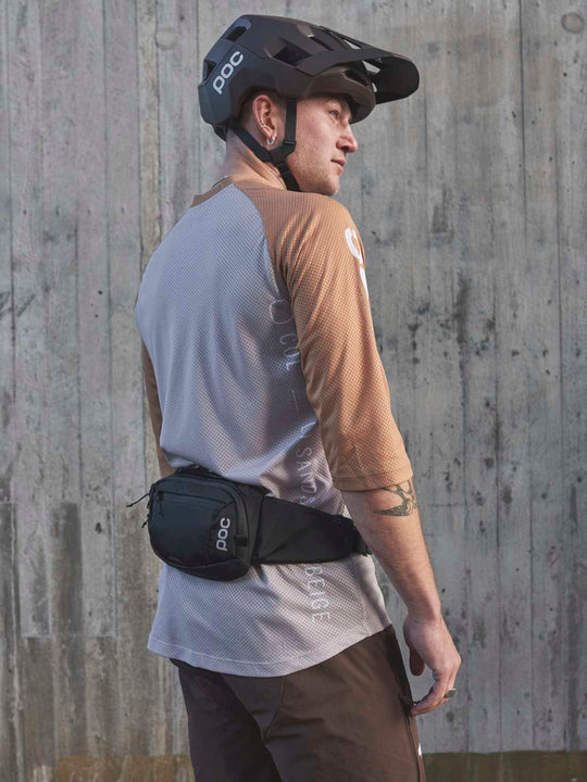 Załaduj obraz do przeglądarki galerii, Saszetka rowerowa POC LAMINA HIP Pack - Ur. Black