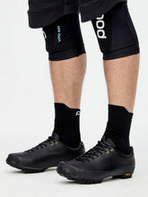 Załaduj obraz do przeglądarki galerii, Ochraniacze na kolana POC VPD AIR LEG - Ur. Black