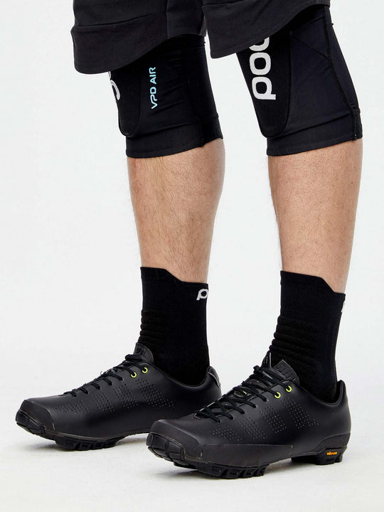 Załaduj obraz do przeglądarki galerii, Ochraniacze na kolana POC VPD AIR LEG - Ur. Black