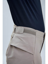 Załaduj obraz do przeglądarki galerii, Spodenki rowerowe POC W's Infinite All-mountain Shorts - Moonstone Grey