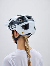 Załaduj obraz do przeglądarki galerii, Kask rowerowy POC Cularis Pure - Hyd. White/Ur. Black Matt