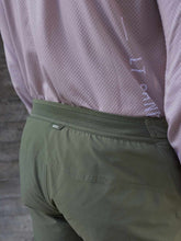 Załaduj obraz do przeglądarki galerii, Spodenki rowerowe POC ESSENTIAL ENDURO - Epid. Green