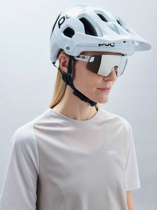 Załaduj obraz do przeglądarki galerii, Okulary rowerowe POC Elicit Toric - Hyd. White/Clarity Trail /Partly Sunny Silver