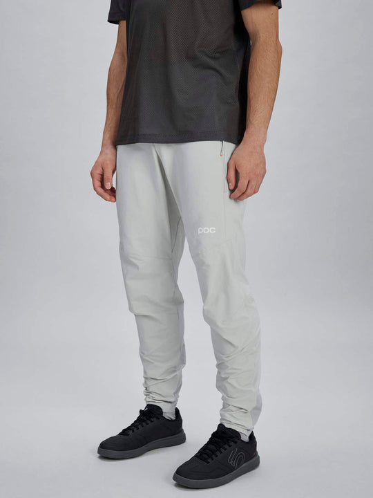 Załaduj obraz do przeglądarki galerii, Spodnie rowerowe POC M's Motion Pants - Granite Grey