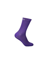 Załaduj obraz do przeglądarki galerii, Skarpety rowerowe POC LITHE MTB Sock Mid - Sap. Purple