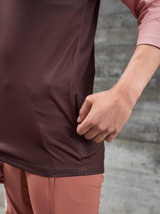Załaduj obraz do przeglądarki galerii, Koszulka rowerowa POC W's MTB Pure 3/4 Jersey - Axinite Brown/Rock Salt