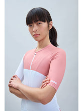 Załaduj obraz do przeglądarki galerii, Koszulka rowerowa POC W's Essential Road Jersey Print -Hydr. White/Rock Salt