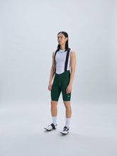 Załaduj obraz do przeglądarki galerii, Spodenki rowerowe POC M's Cadence Bib Shorts - Parg. Green