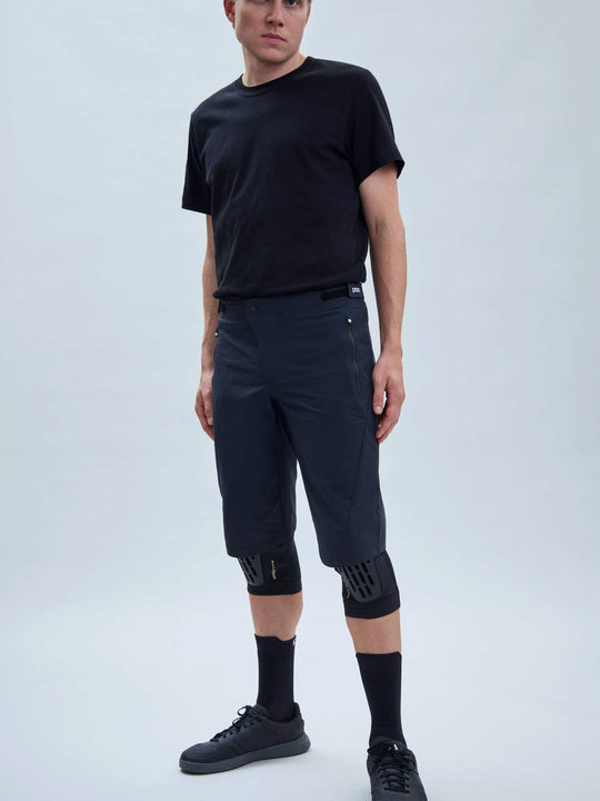 Załaduj obraz do przeglądarki galerii, Spodenki rowerowe POC ESSENTIAL ENDURO - Ur. Black