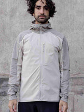 Załaduj obraz do przeglądarki galerii, Kurtka rowerowa POC GUARDIAN AIR Jacket - Moonstone Grey
